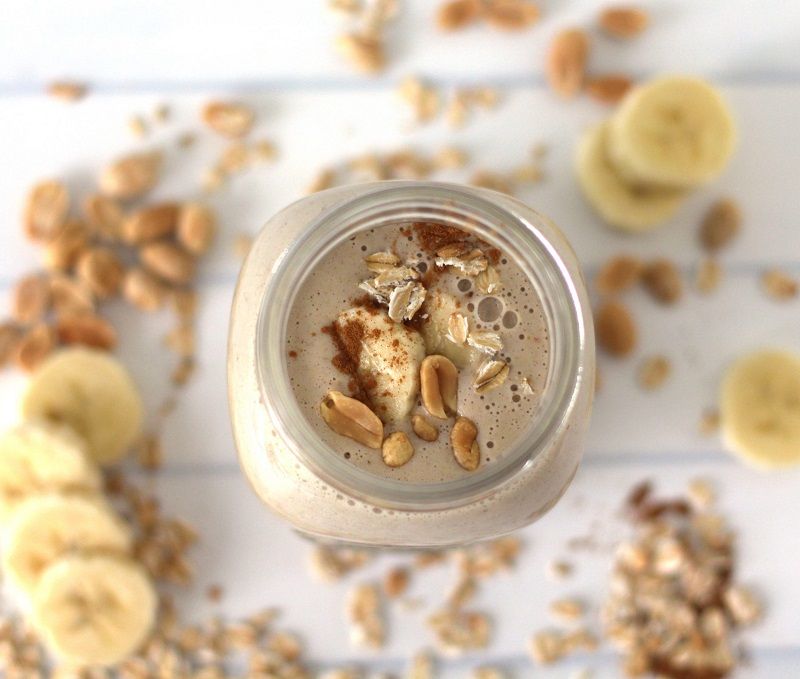 Almond smoothies for bodybuilding